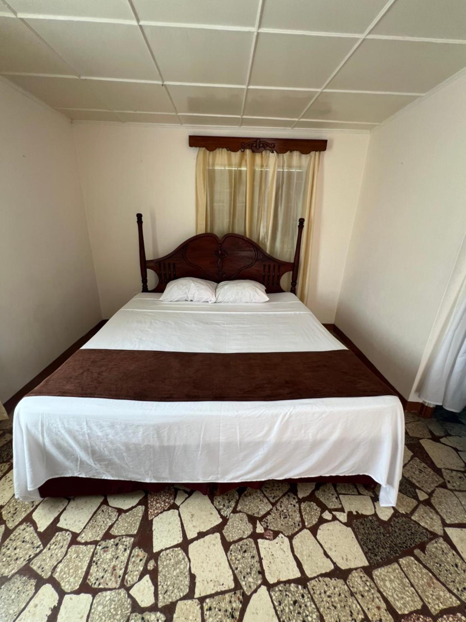 Cozy Family Inn Port Antonio Exterior foto